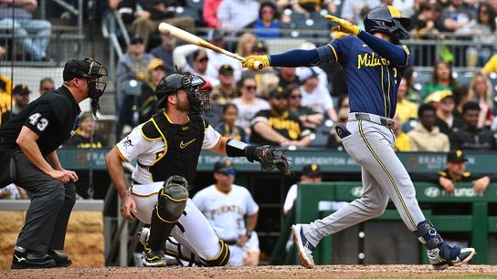 Extra Bases: Rough day for Borucki  taken North Shore. Photo by JUSTIN BERL / GETTY